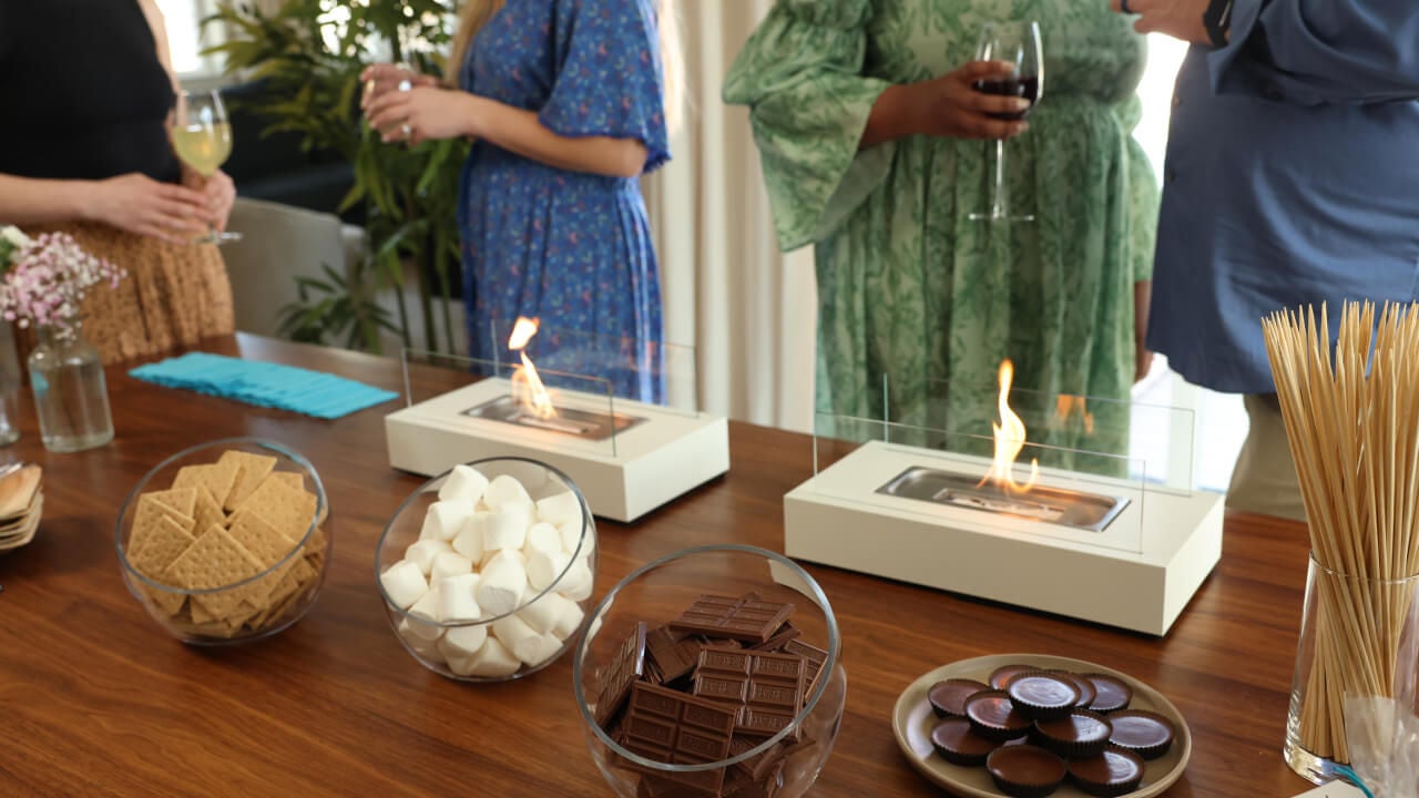 smores dessert table