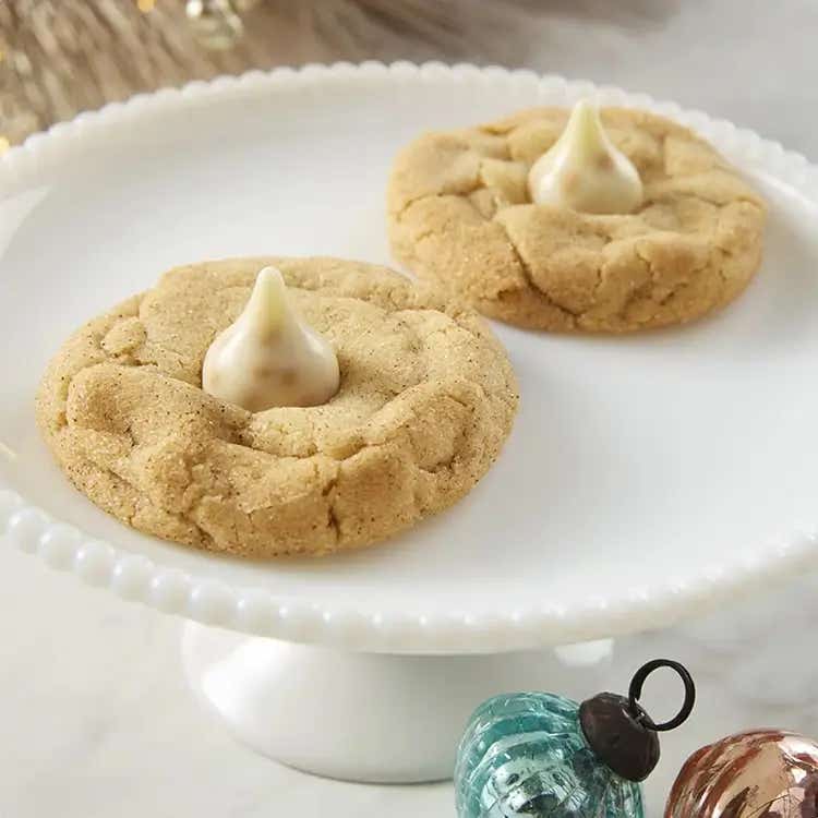 pair of hersheys kisses snickerdoodle blossoms